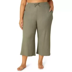Women's Beyond Yoga Free Flow Wide Crop Sweatpants